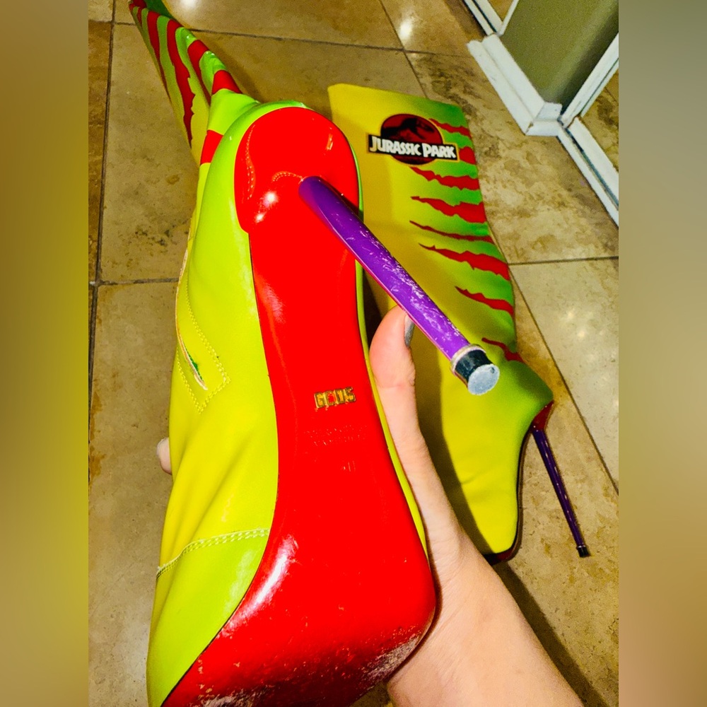 GCDS Jurassic Park Boots Rare Dino Logo Yellow Knee High Heels - EU 40/US 9 - Picture 3 of 8